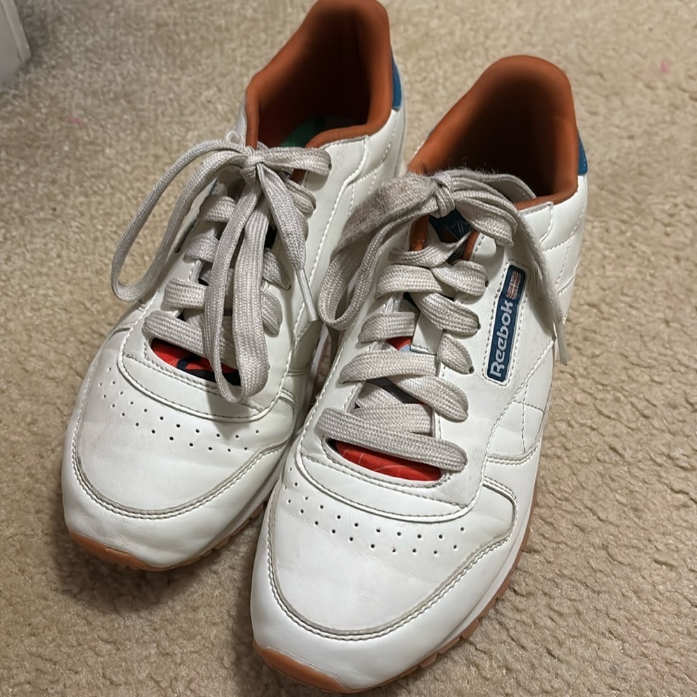 Reebok shoes - Picture 1 of 7